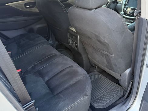 Used 2018 Nissan Murano S AWD/4WD image 19