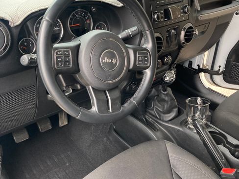 Used 2015 Jeep Wrangler Sport w/ Quick Order Package 23S image 12