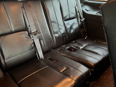 Used 2008 Chevrolet Tahoe 2WD Hybrid image 9