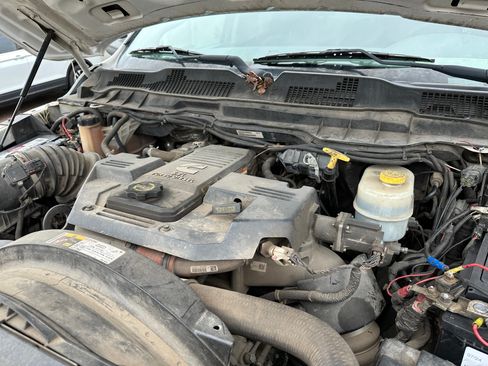 Used 2016 RAM 3500 Tradesman RWD image 2
