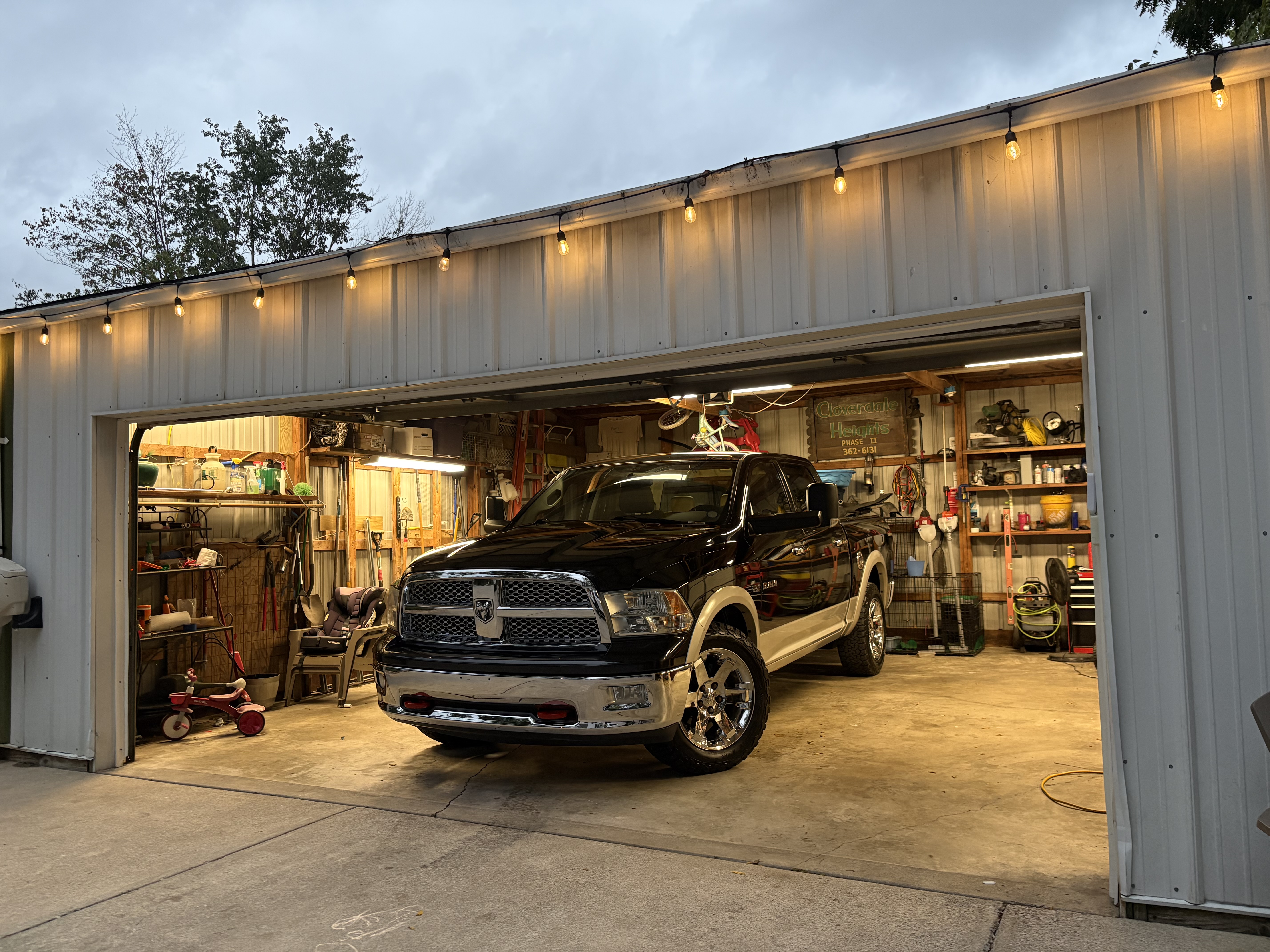 Used 2010 Dodge Ram 1500 Truck Laramie w/ Protection Group AWD/4WD image 2