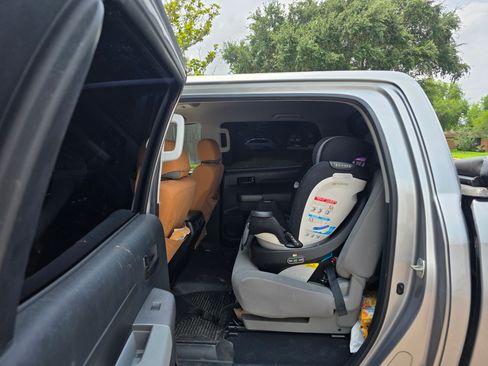 Used 2012 Toyota Tundra 2WD CrewMax w/ SR5 Pkg image 6