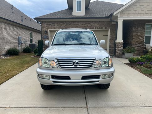 Used 2007 Lexus LX 470 470 Sport Utility 4D image 2