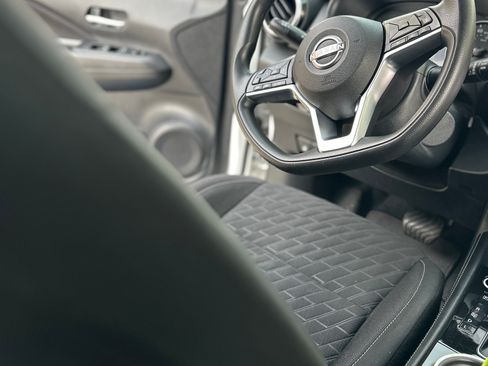 Used 2023 Nissan Kicks SV image 14