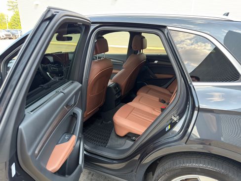 Used 2021 Audi Q5 Prestige w/ Prestige Package AWD/4WD image 22