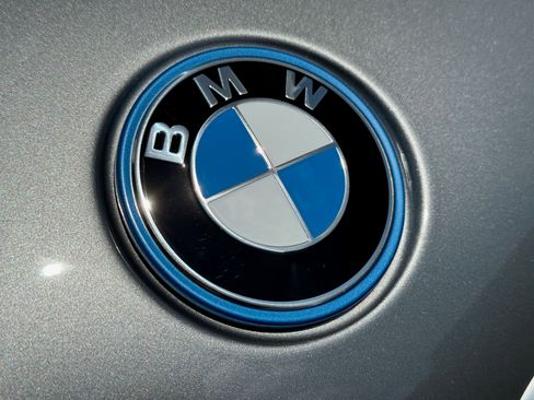 Used 2025 BMW X5 xDrive50e w/ Executive Package AWD/4WD image 14