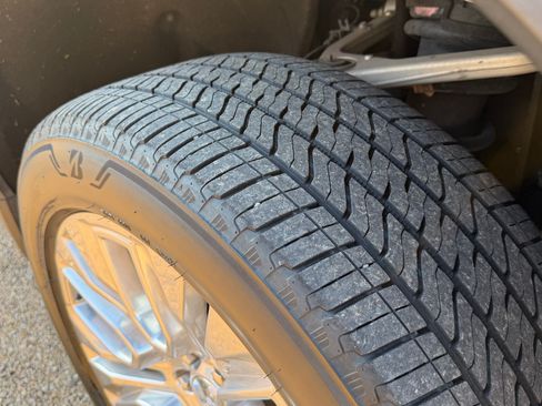 Used 2021 GMC Sierra 1500 Denali w/ Denali Premium Package image 11