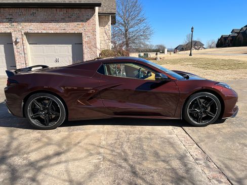 Used 2022 Chevrolet Corvette Stingray Premium Conv w/ Z51 Performance Package RWD image 8