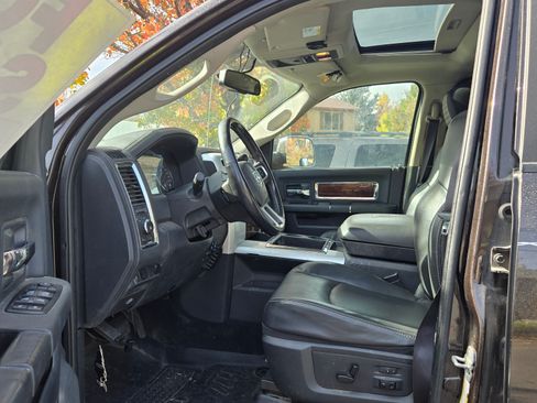Used 2011 RAM 2500 Laramie w/ Protection Group image 10