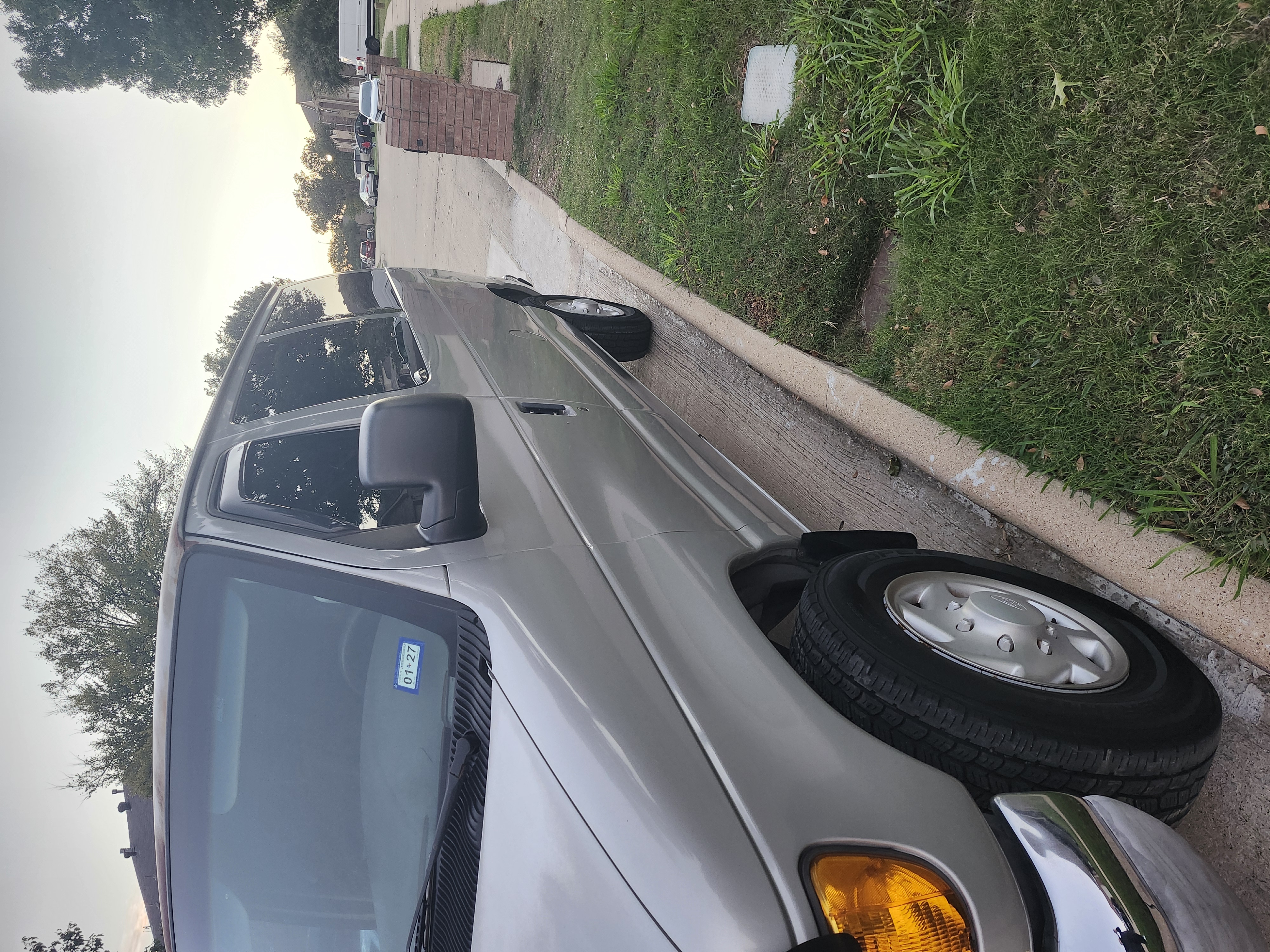 Used 2003 Ford E-350 and Econoline 350 XLT RWD image 18