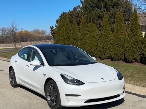 Used 2020 Tesla Model 3 Long Range image 1