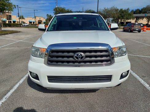 Used 2013 Toyota Sequoia SR5 image 2