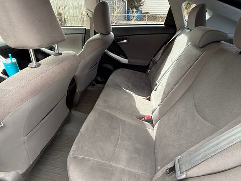 Used 2015 Toyota Prius Two image 10