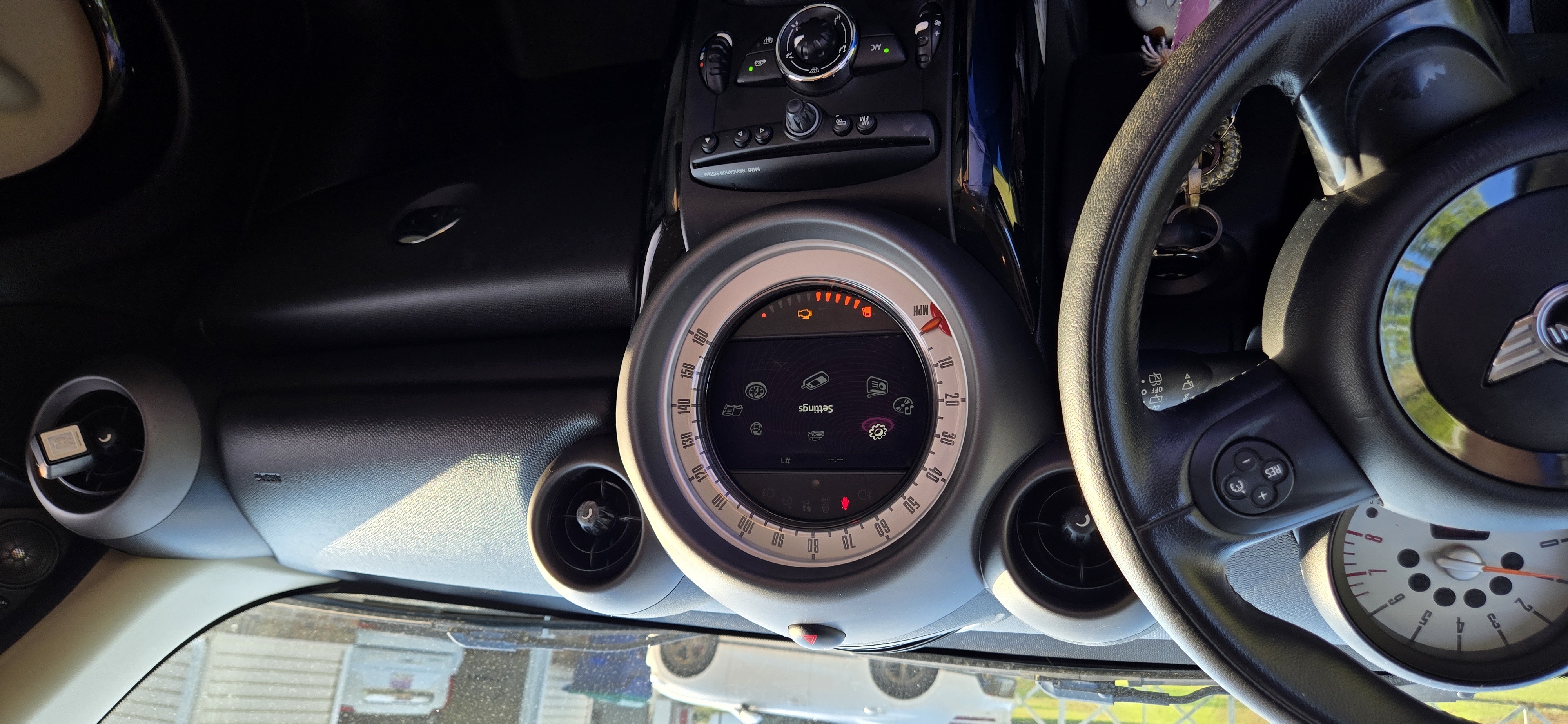Used 2012 MINI Cooper Countryman FWD image 1