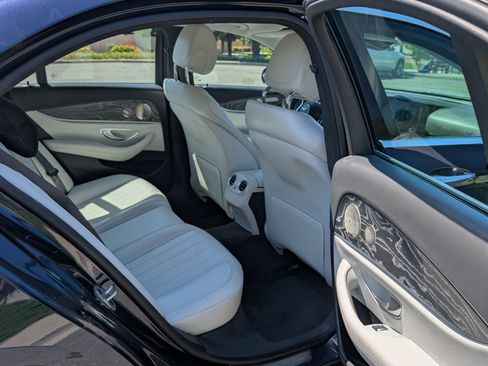 Used 2022 Mercedes-Benz E 350 Sedan image 6