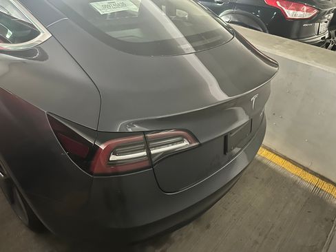 Used 2020 Tesla Model 3 Long Range image 10