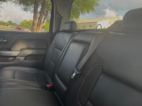 Used 2019 Chevrolet Silverado 2500 LT AWD/4WD image 23