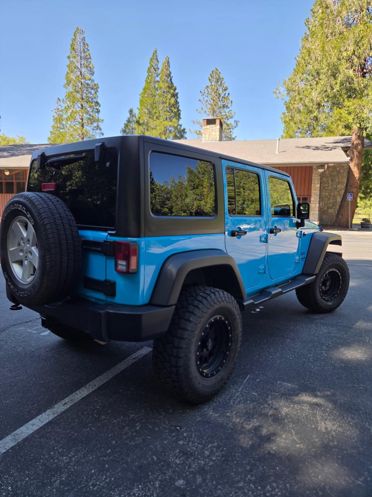 Used 2017 Jeep Wrangler Unlimited Sport w/ Quick Order Package 24S AWD/4WD image 8