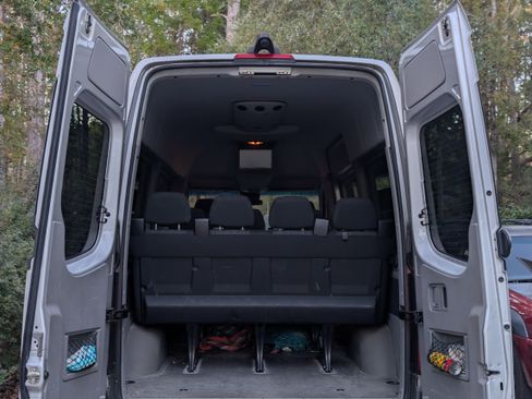 Used 2016 Mercedes-Benz Sprinter 2500 image 22