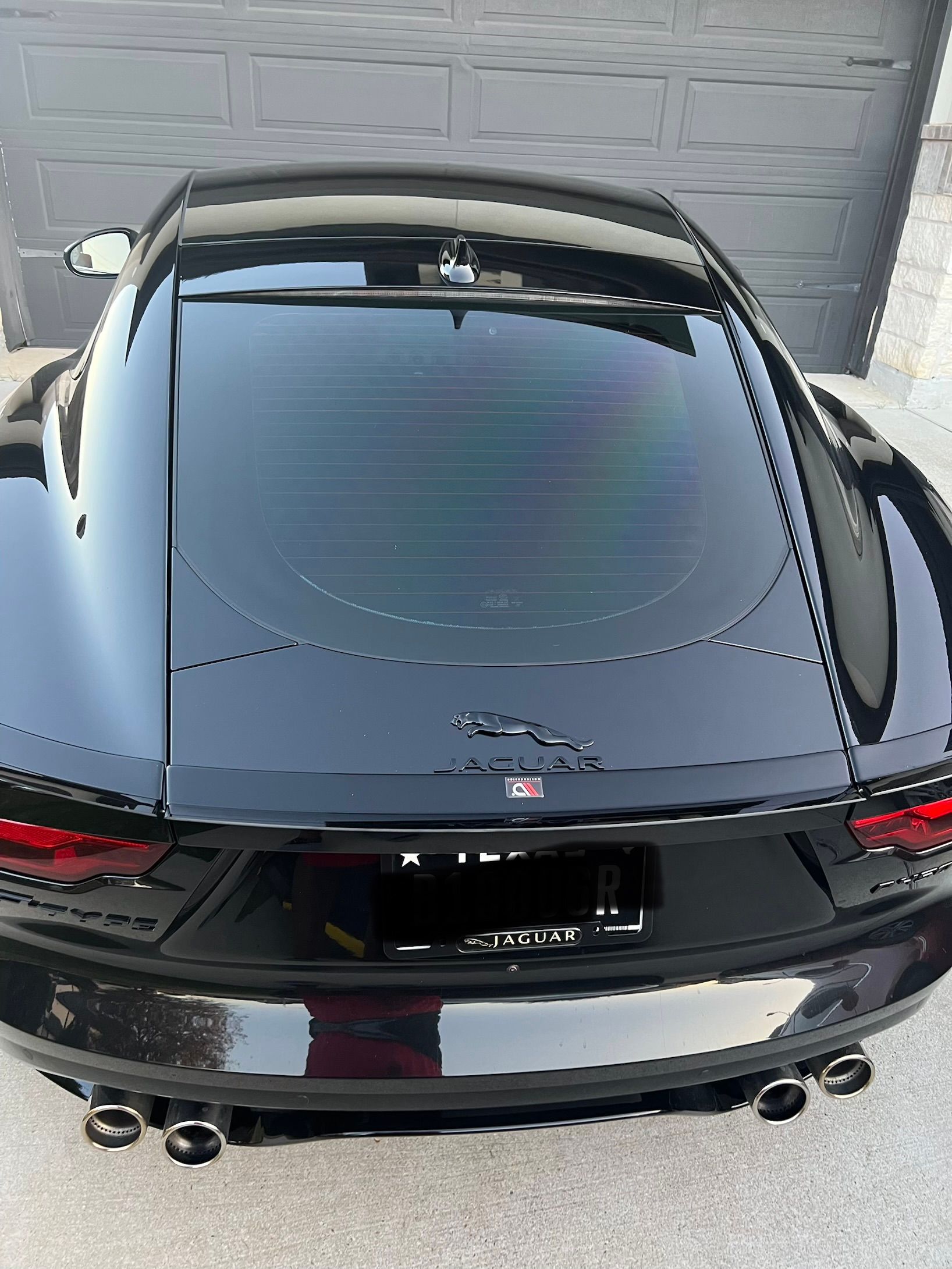 Used 2022 Jaguar F-TYPE Coupe RWD image 6
