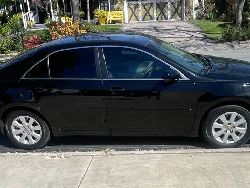 Used 2009 Toyota Camry XLE image 4