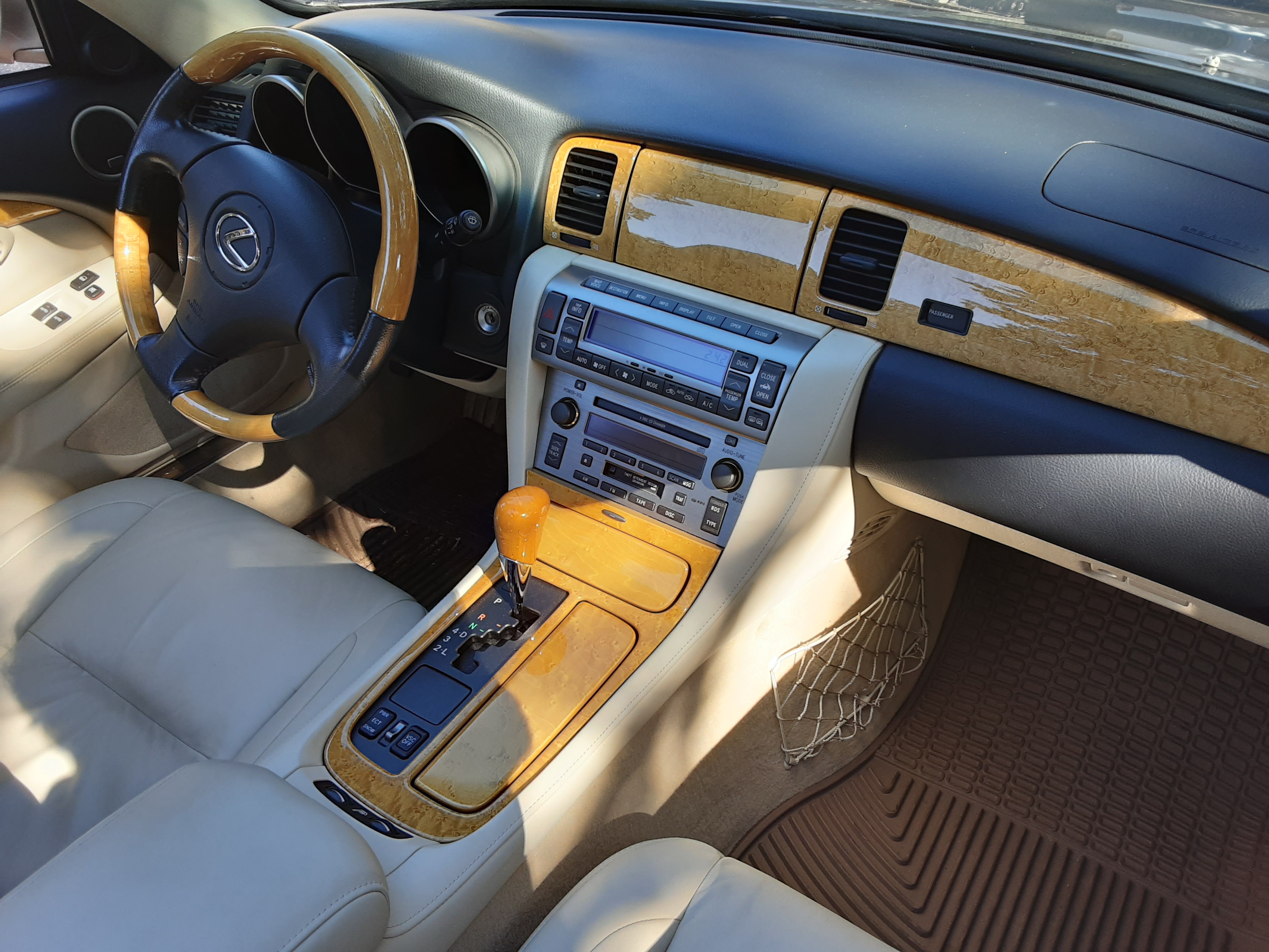 Used 2003 Lexus SC 430 Convertible RWD image 8