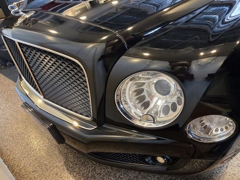 Used 2012 Bentley Mulsanne RWD image 29