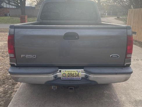 Used 2002 Ford F250 2WD Crew Cab Super Duty image 9