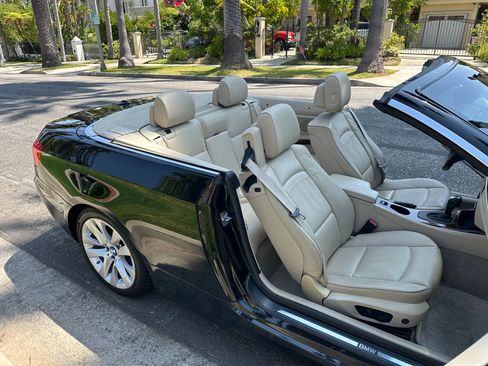 Used 2011 BMW 328i Convertible image 30