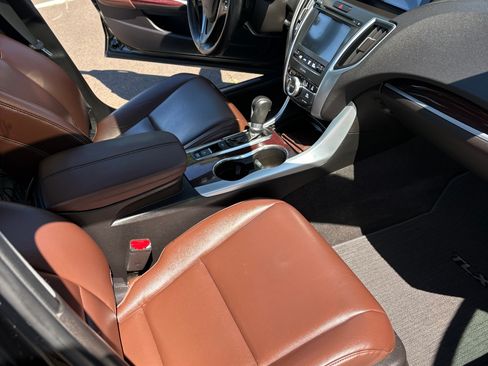 Used 2016 Acura TLX FWD image 16