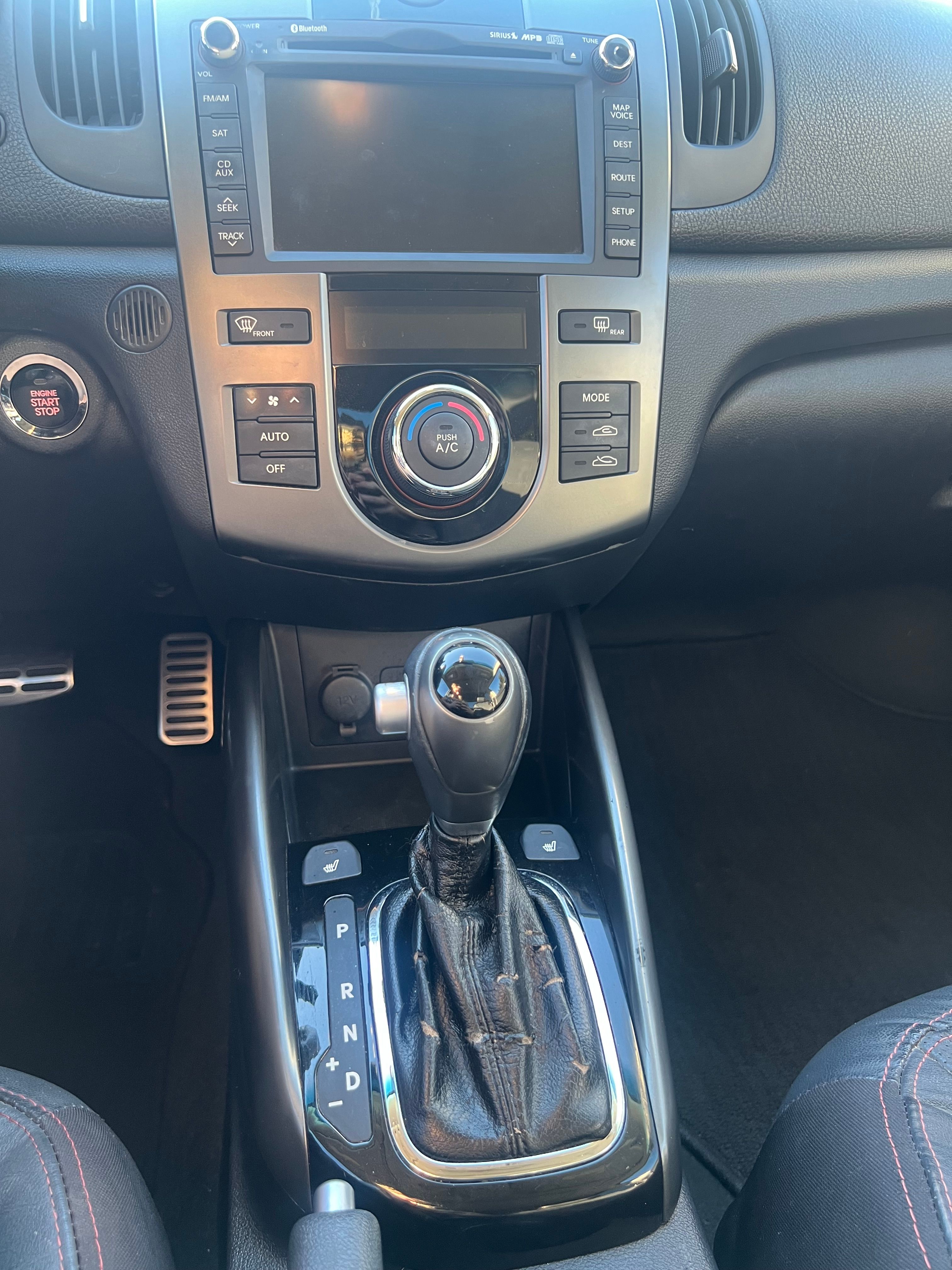 Used 2012 Kia Forte SX w/ Tech Pkg FWD image 8