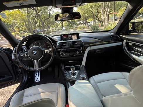 Used 2018 BMW M3 CS RWD image 10