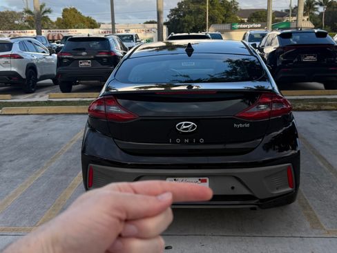 Used 2018 Hyundai Ioniq Limited w/ Limited Ultimate Package 03 image 5