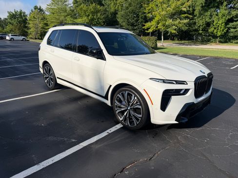 Used 2024 BMW X7 M60i w/ Executive Package AWD/4WD image 1