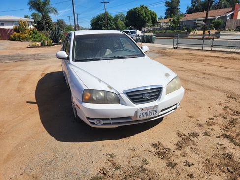 Used 2004 Hyundai Elantra GLS image 2