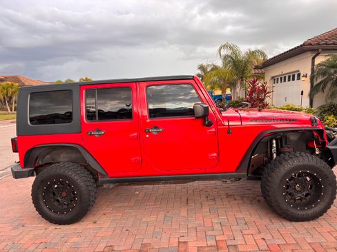 Used 2015 Jeep Wrangler Unlimited Sport w/ Quick Order Package 24S image 4