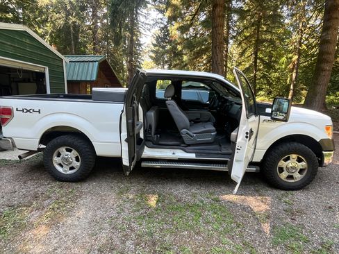 Used 2013 Ford F150 XL w/ Mid Equipment Group image 9
