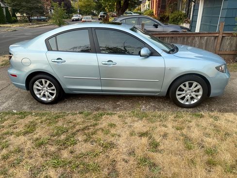 Used 2007 MAZDA MAZDA3 i Touring FWD image 5