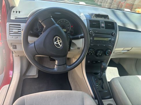 Used 2013 Toyota Corolla L image 9