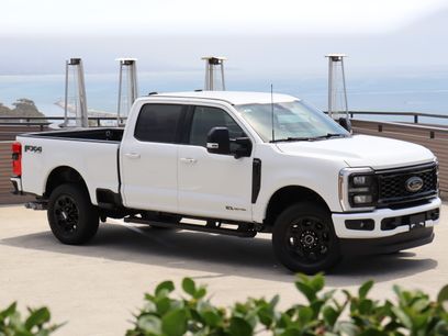 Used 2025 Ford F350 Lariat w/ Black Appearance Package