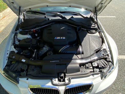 Used 2013 BMW M3 Convertible image 10