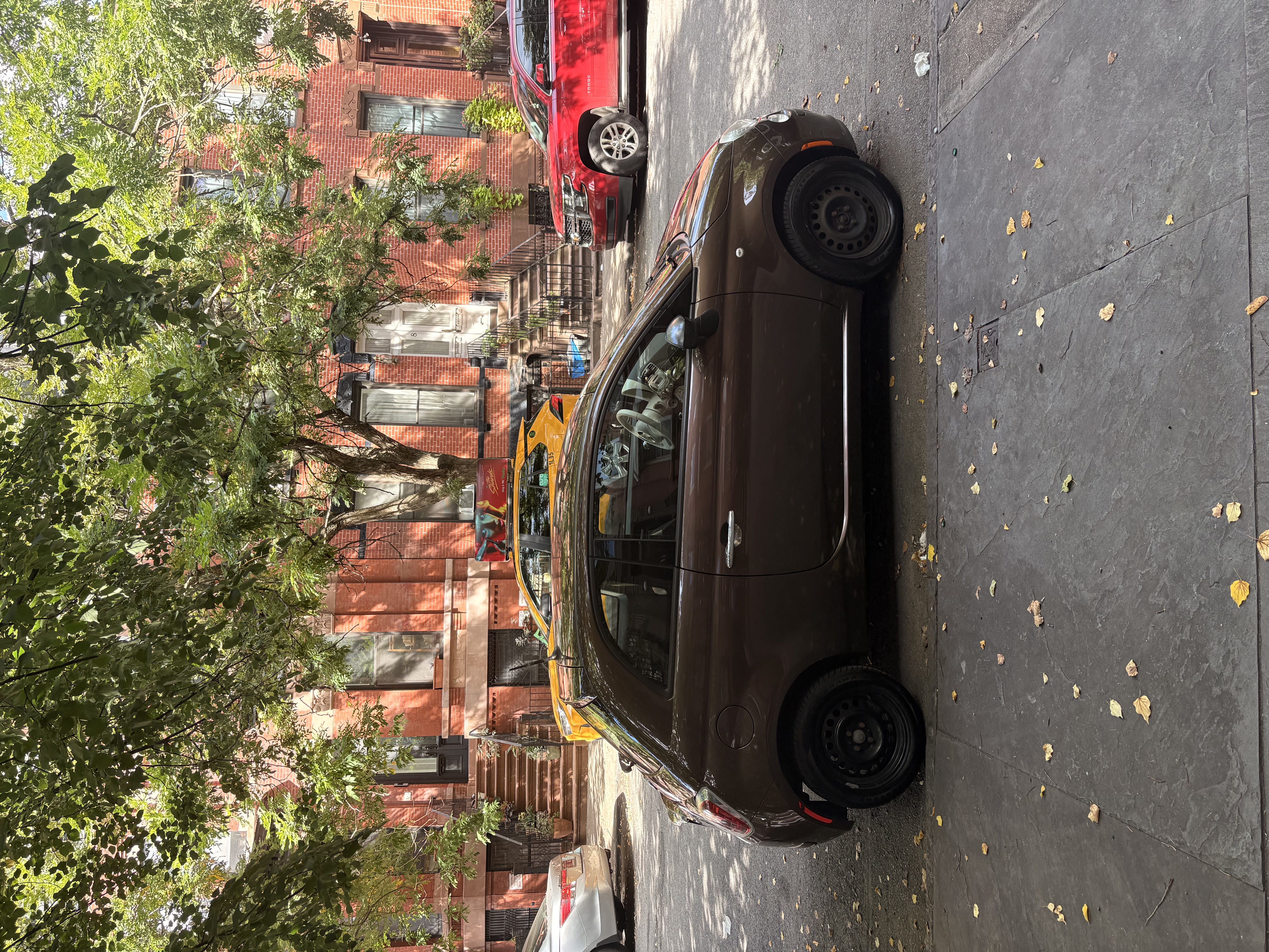 Used 2015 FIAT 500 Pop FWD image 1