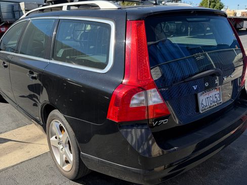 Used 2009 Volvo V70 image 6