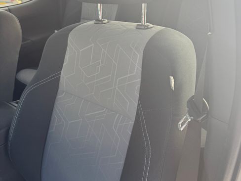 Used 2020 Toyota Tacoma TRD Off-Road image 18