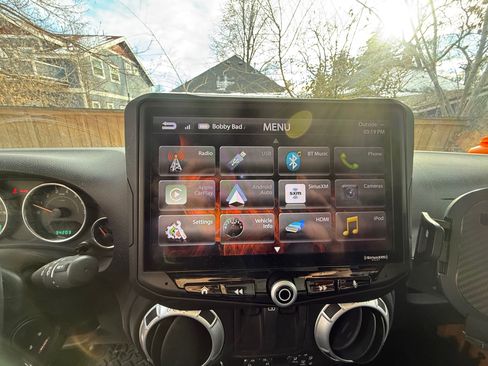 Used 2012 Jeep Wrangler Rubicon w/ PWR Convenience Group image 12