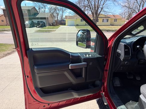Used 2020 Ford F150 XLT w/ Equipment Group 302A Luxury AWD/4WD image 24