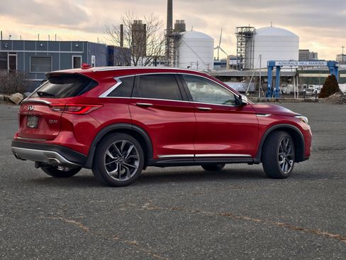 Used 2021 INFINITI QX50 Autograph w/ Premium White Leather Package image 11