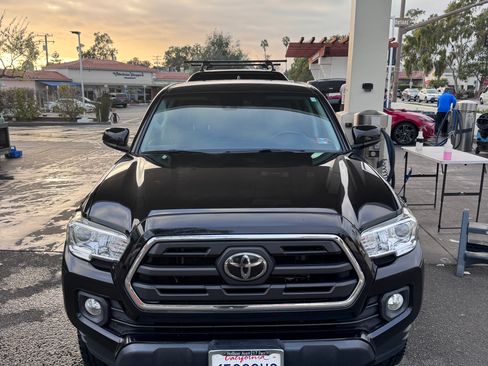 Used 2019 Toyota Tacoma SR5 image 5