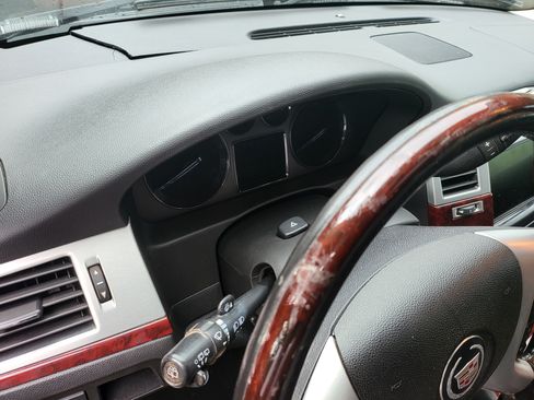 Used 2007 Cadillac Escalade AWD w/ Information Package image 11