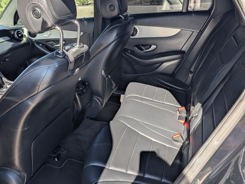 Used 2019 Mercedes-Benz GLC 300 300 Sport Utility 4D image 15